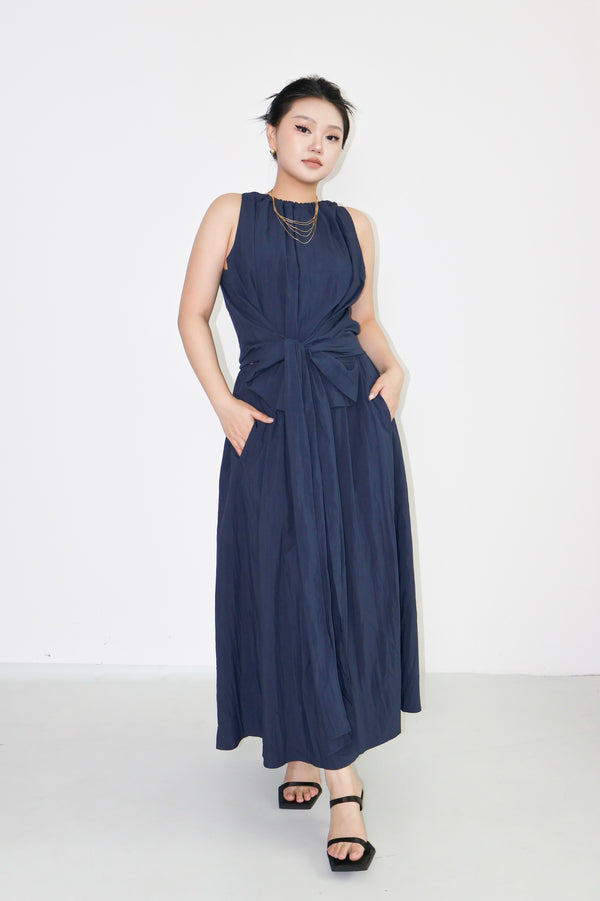 THE CEO SILHOUETTE CO-ORD SET IN NAVY